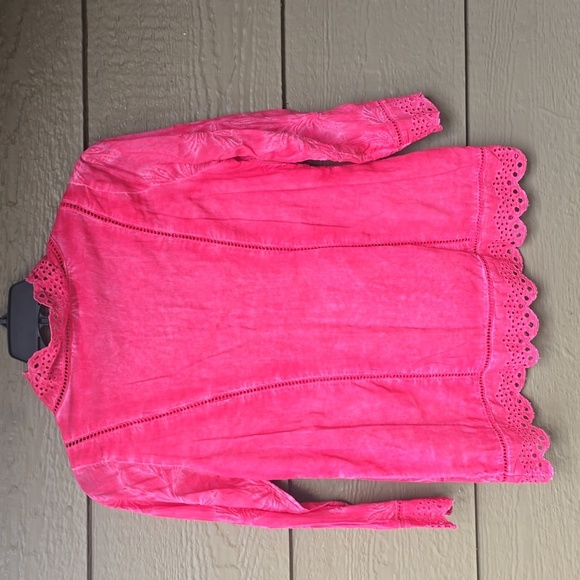 Soft Surroundings Dierdre Eyelet Trim floral Embroidered Bright Pink Blouse Pxs - Picture 8 of 10